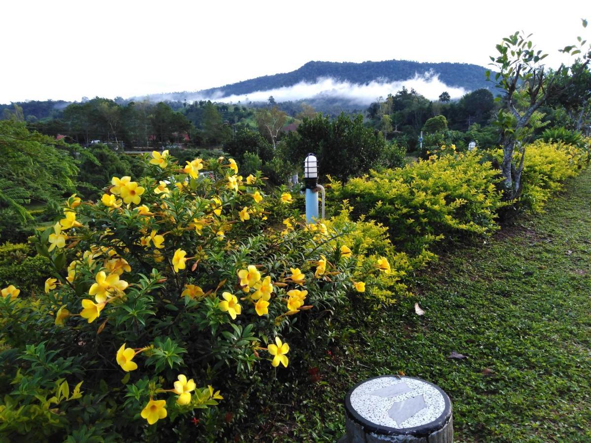 Hotel Khao Kho Flora Exteriér fotografie