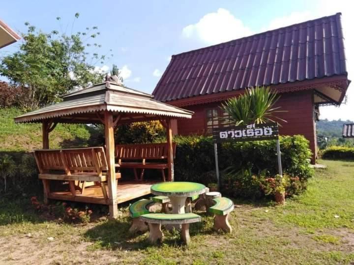 Hotel Khao Kho Flora Exteriér fotografie