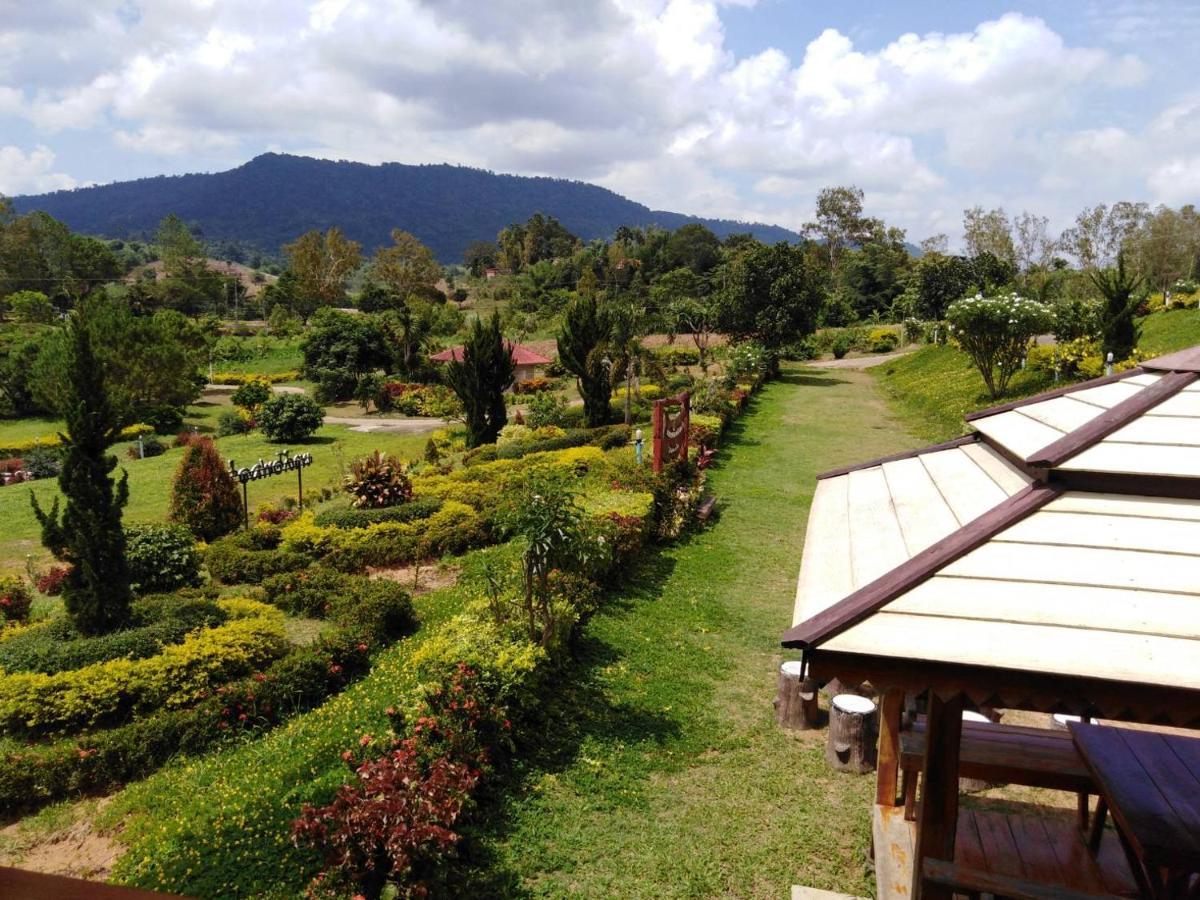 Hotel Khao Kho Flora Exteriér fotografie