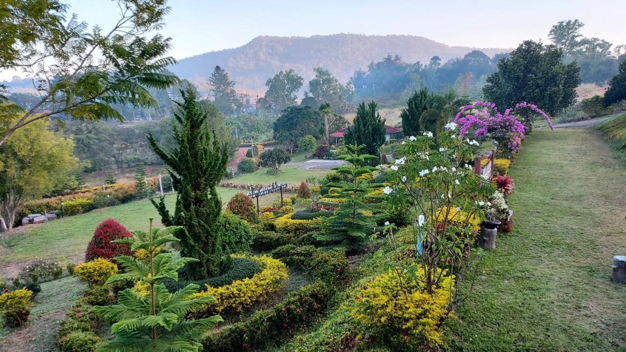 Hotel Khao Kho Flora Exteriér fotografie