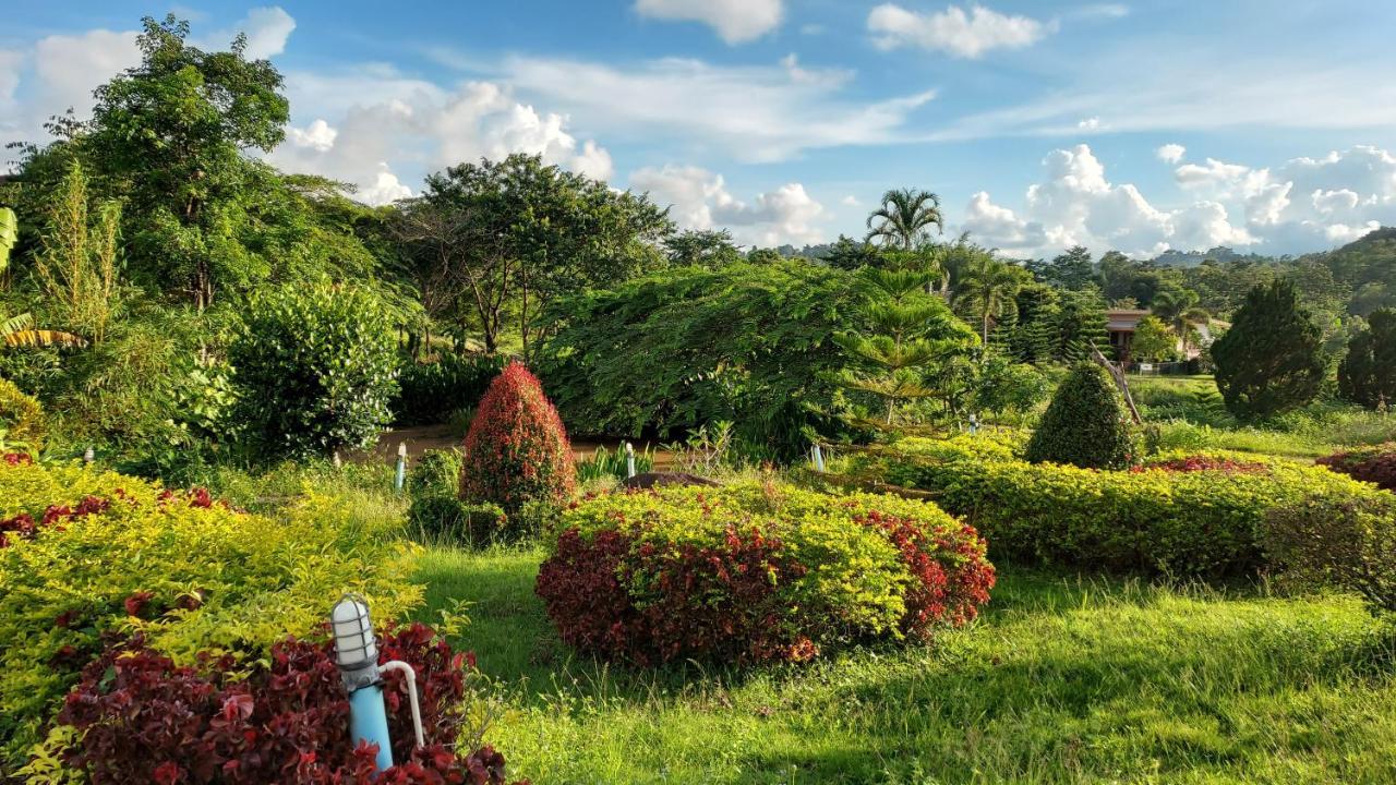 Hotel Khao Kho Flora Exteriér fotografie
