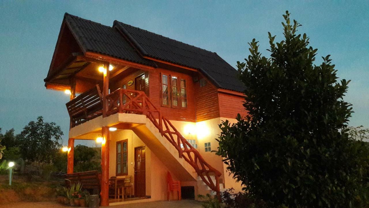 Hotel Khao Kho Flora Exteriér fotografie